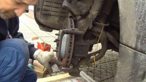 Замена ТОРМОЗНЫХ КОЛОДОК на РЕНДЖ РОВЕР СПОРТ, САМОСТОЯТЕЛЬНО! передние