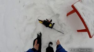 Бензопила Урал УБП-4500. Заправка. Запуск. Работа пилой. Часть 2.