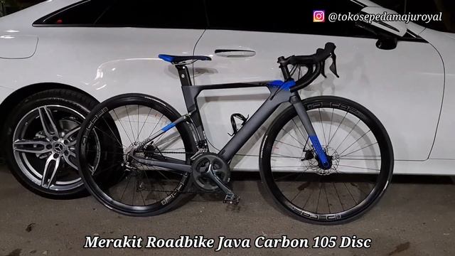 MERAKIT ROADBIKE JAVA CARBON 105 DISC BRAKE RINGAN KEREN PARAH NI GAN смотреть онлайн