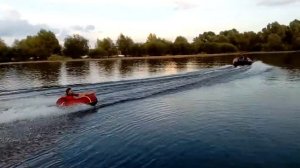 Зимняя ватрушка летом на воде .мотор 9.9 hdx и ватрушка.