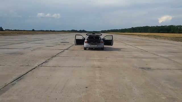 Громкая и бюджетная акустика в цивике смотреть онлайн