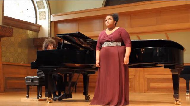 8- Nun hast du mir den ersten Schmerz getan from Robert Schumann's Frauenliebe und -leben смотреть онлайн