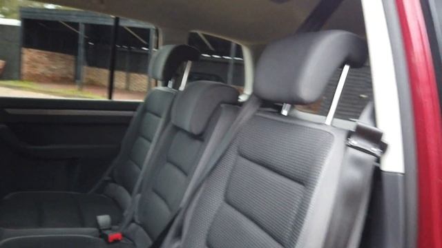 Volkswagen TOURAN BLUEMOTION TECHNOLOGY 1.6 TDI SE 5dr Manual in Red 2013 смотреть онлайн