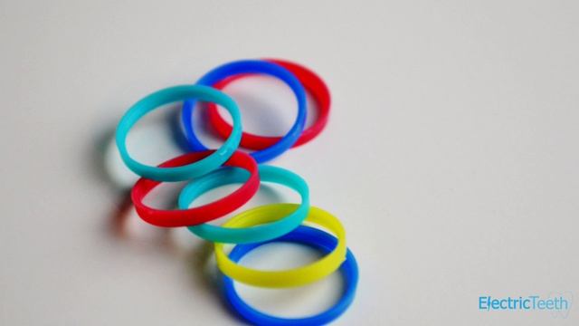 Coloured Rings on Oral-B Toothbrush - What are they for? смотреть онлайн