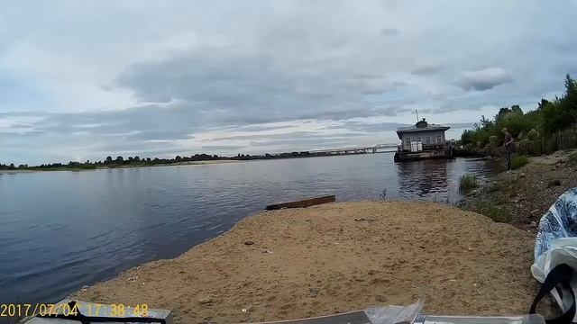 на Сормовском причале со спиннингом смотреть онлайн