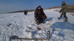 Щуки отрывают крабов!!! Рыбалка на махалки.