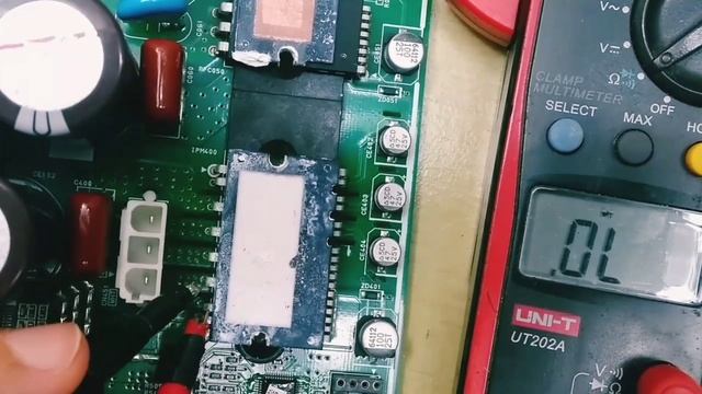 Reparación del Error de Sobrecorriente - "Led rojo piscando" // Samsung Inverter смотреть онлайн