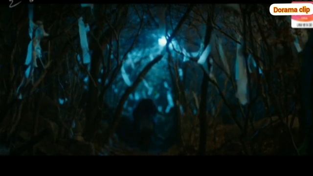 Он нашёл её в лесу и спас её жизнь Дорама Река где восходит Луна 2-серия смотреть онлайн