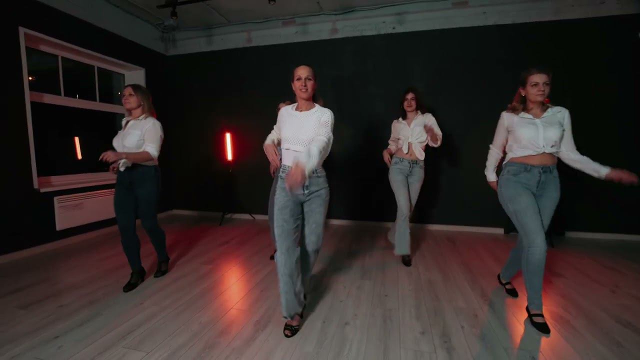 Латина Соло / Студия танцев DanceLab смотреть онлайн