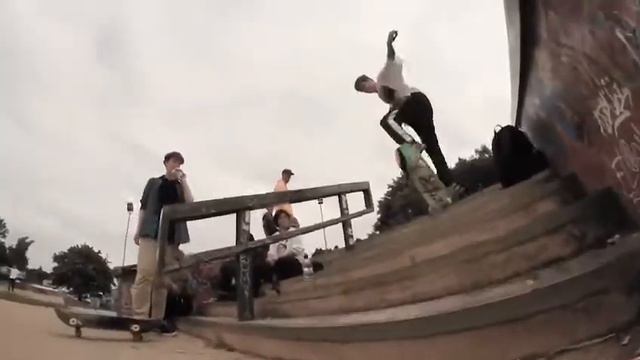 Tigh skateboards at radlands skatepark Northampton uk смотреть онлайн