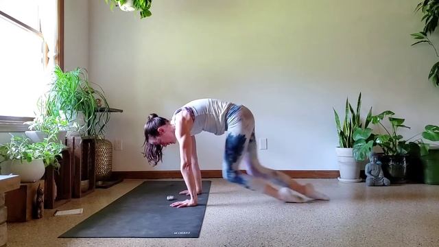 Intense Ab & Shoulders Sock Sliding Workout