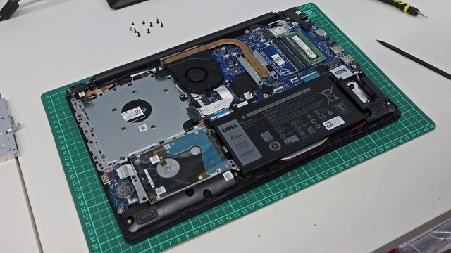Dell Inspiron 15 3593 - DDR4 RAM Memory Upgrade Guide смотреть онлайн