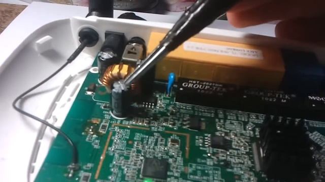 Tplink TL-WR740n V1 перезагружается, моргает.