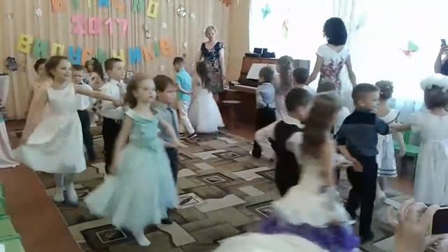 Выпускной вальс смотреть онлайн