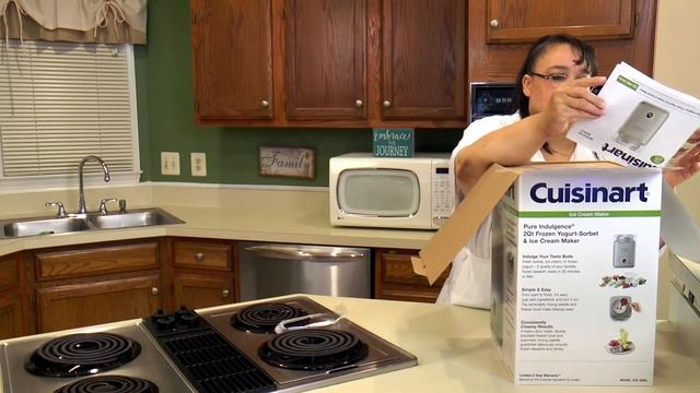 Cuisinart Ice Cream Maker Unboxing & Review ICE-30BC смотреть онлайн