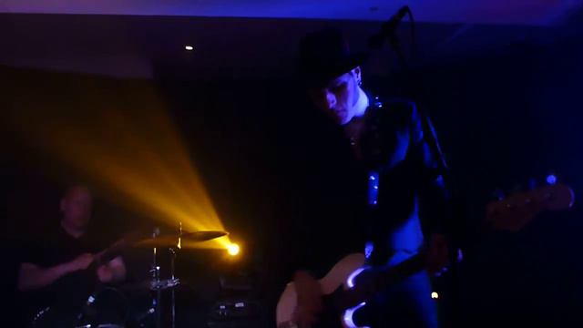 Tyla J Pallas Band. Errol Flynn. Fulford Arms. 5/5/2016