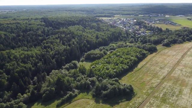 У родника в Левково (Московская область) смотреть онлайн