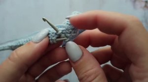 Как закрыть лицевую гладь, чтобы край не скручивался.