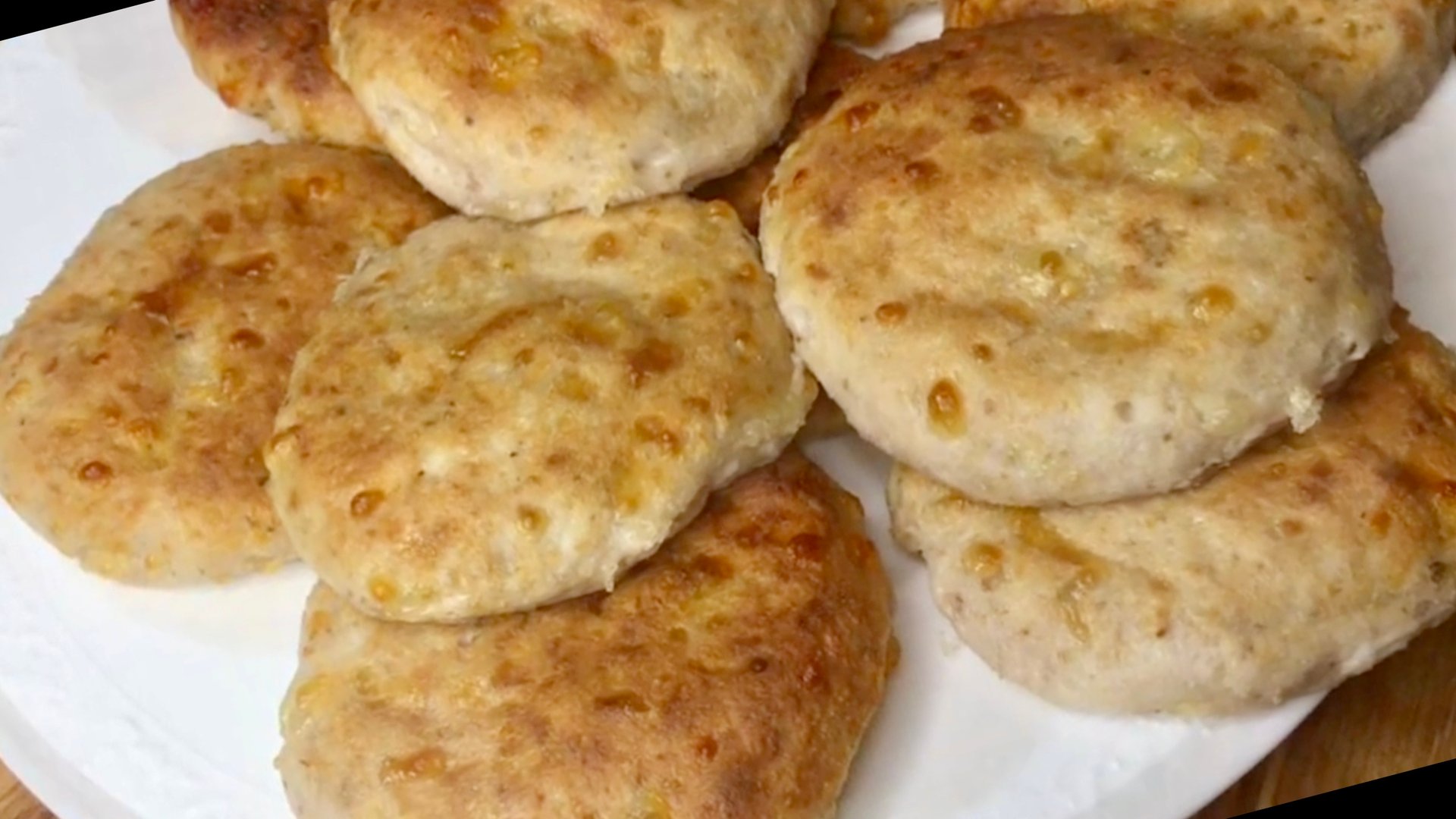 Сырники с сыром и грецкими орехами? на рисовой муке смотреть онлайн