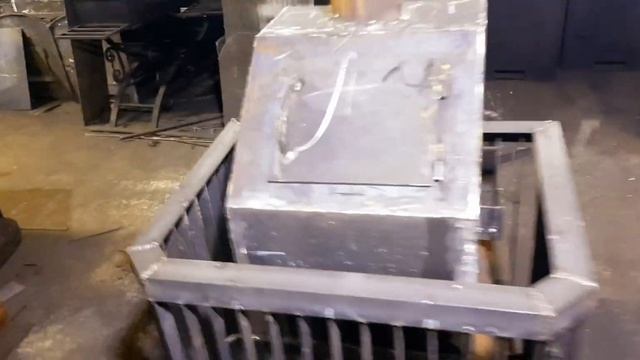 СУПЕР-ПЕЧЬ из 530й трубы в процессе сборки. Печь сразу с 2-мя КАМЕНКАМИ смотреть онлайн