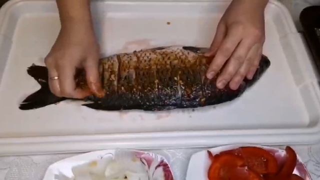 БЫСТРЫЙ УЖИН. КАРП ЗАПЕЧЁННЫЙ В ДУХОВКЕ смотреть онлайн