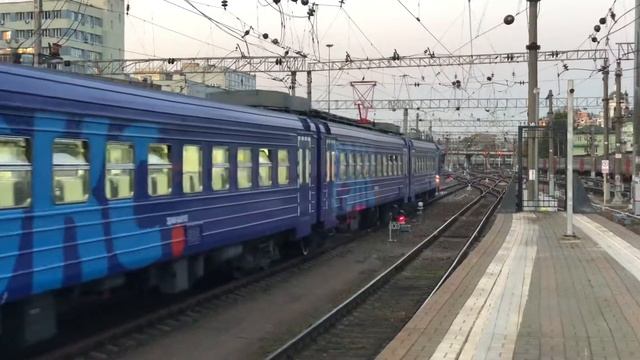 Новичок на «Казанке»! Электропоезд ЭД4М-0401 прибывает на Казанский вокзал. смотреть онлайн