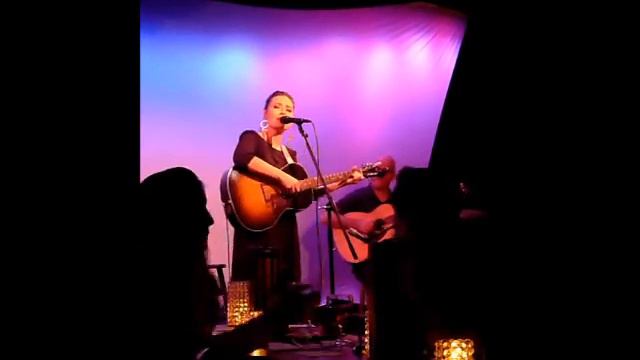 Mira Awad singing Bahlawan смотреть онлайн