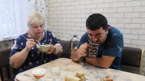 МУКБАНГ Обедаем с мужем и болтаем.