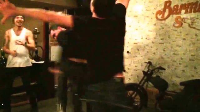 Танцы со звездами в Barman hall смотреть онлайн