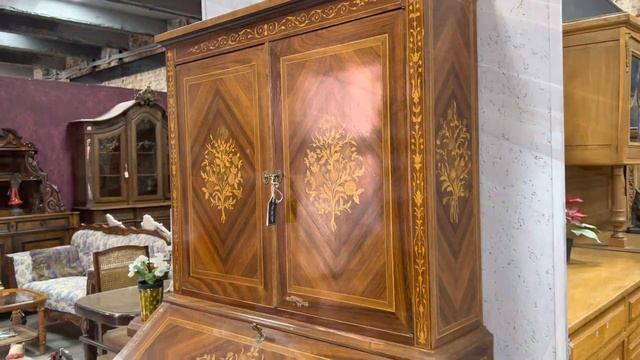 Антикварный шкаф-секретер 1930-х гг. смотреть онлайн