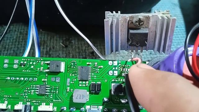 Bluetooth speaker 7.4v convert SA 12v. смотреть онлайн