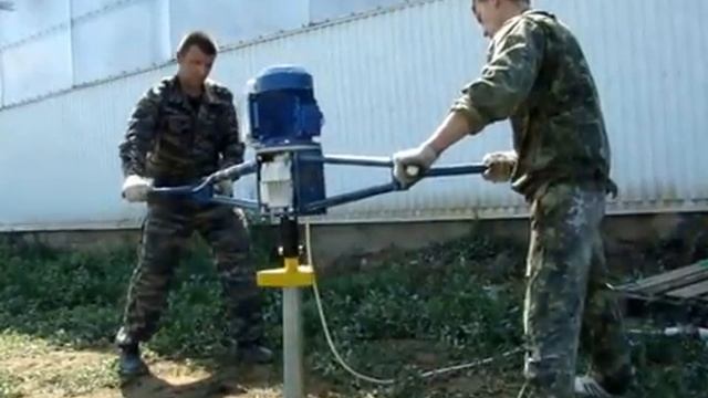 Устройство для завинчивания винтовых опор, свай . БР2.50-02. смотреть онлайн