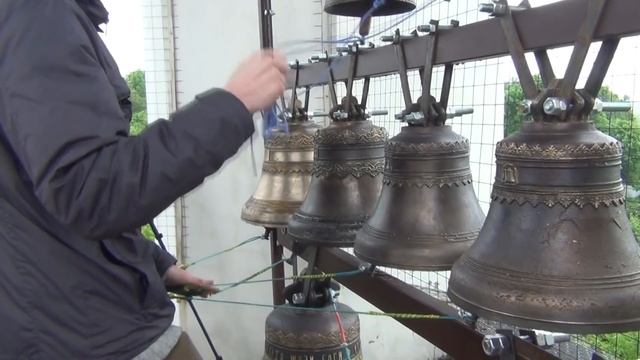 Колокольные звоны в Никитском храме села Софьино 2 смотреть онлайн