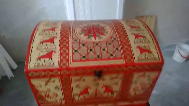 Сундук с мезенской росписью смотреть онлайн