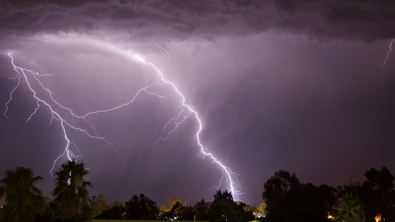 ЗВУКИ ДОЖДЯ И ГРОЗА _ РАССЛАБЛЯЮЩИЙ ЗВУК ДОЖДЯ смотреть онлайн