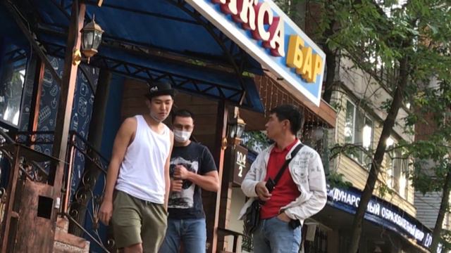 Ломаем Телевизор | Пранк Алматы смотреть онлайн