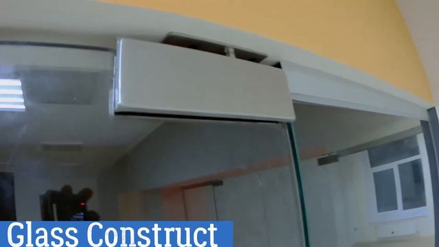 Две распашные мятниковые двери смотреть онлайн