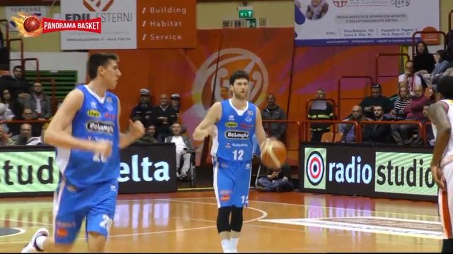 BASKET: Nuovo spirito per l'Unieuro Forlì, Marcelo sprona gli americani | VIDEO смотреть онлайн