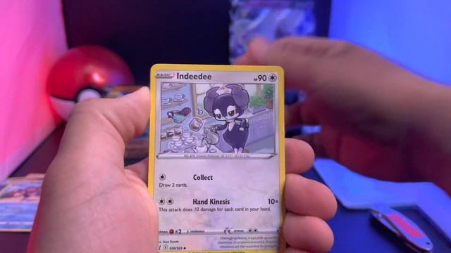 Red Reveals Galarian Rapidash V Box! Plus more! смотреть онлайн