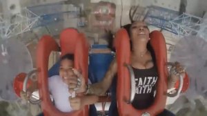 ОБМОРОКИ НА АТТРАКЦИОНАХ!))))