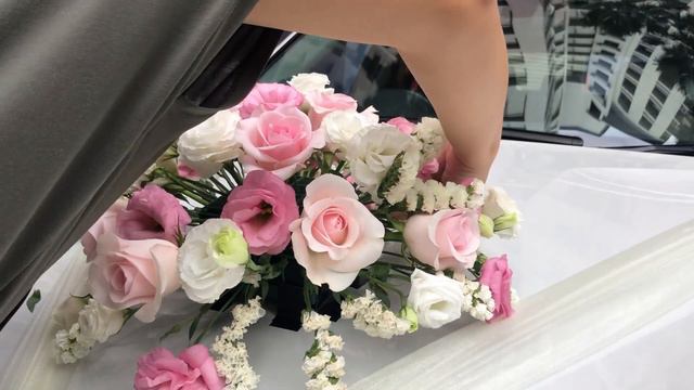 How to decorate wedding Car | Wedding Car Decoration | Fresh Flower Arrangment | 婚礼花车 粉｜Huamama SG смотреть онлайн