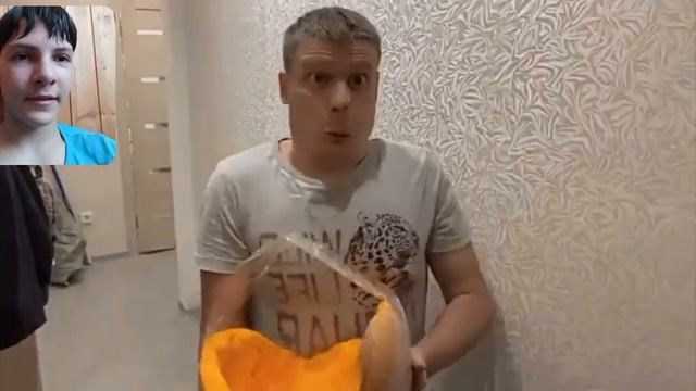 Idontfirst - Пацаны и Хеллоуин 🎃 / РЕАКЦИЯ смотреть онлайн