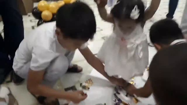 С днем рождения Хадиджа!!! Тысау кесу! Путы режем. смотреть онлайн