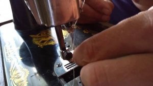 Как заправить нитку в швейную машинку  Kohler (СССР) .