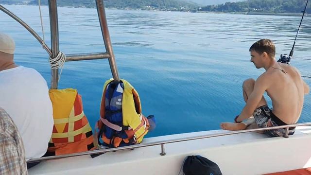 Первый выезд на рыбалку в Лоо смотреть онлайн