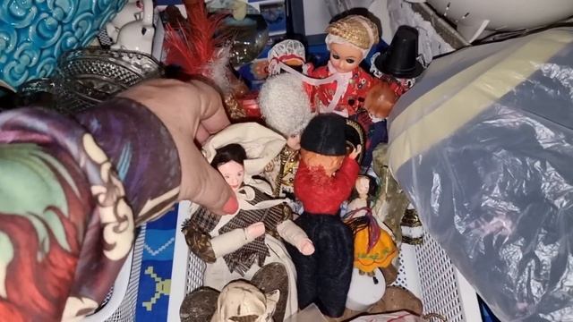 Барахолка в Австралии .Тонны вещей на продажу.Элла Австралия