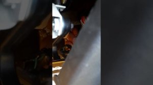 Как поменять ручку капота приора!!