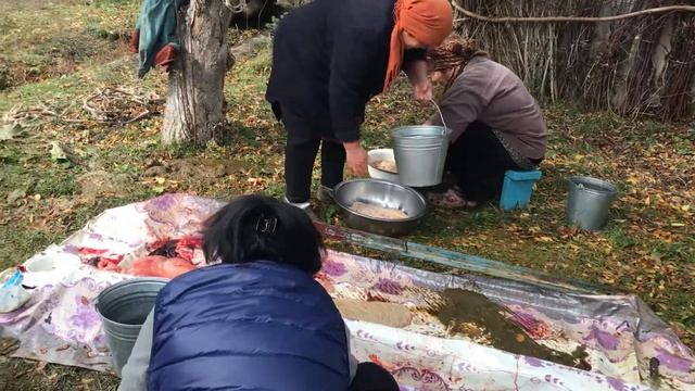 Приготовления чучука , конской колбасы. смотреть онлайн