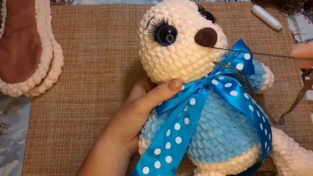 ИГРУШКА КРЮЧКОМ?ИЗ ПЛЮШЕВОЙ ПРЯЖИ?ЗАВЕРШАЮ ЗАКАЗИК смотреть онлайн
