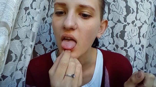 Меняю штангу в языке??? смотреть онлайн